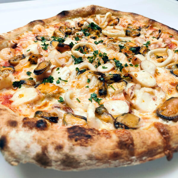 Pizza Pescatore - Fruits de mer - Italian-Fastfood Neuchâtel