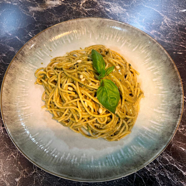 Spaghetti pesto