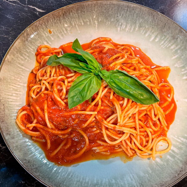 Spaghetti Pomodoro Basilic - Italian Fastfood